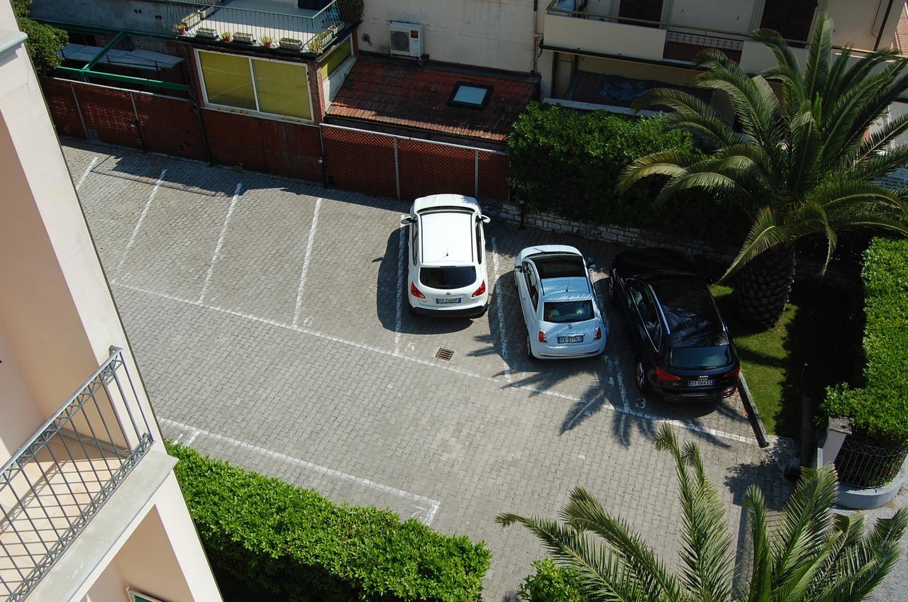 Riviera Residence Marina di Pietrasanta Buitenkant foto